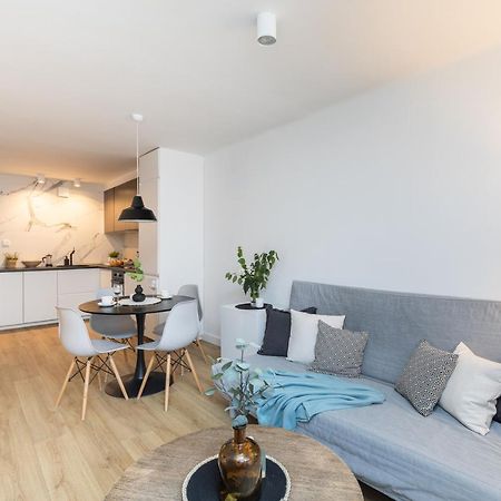 Apartmán Superapart Jana Pawla II 26 Varšava Exteriér fotografie
